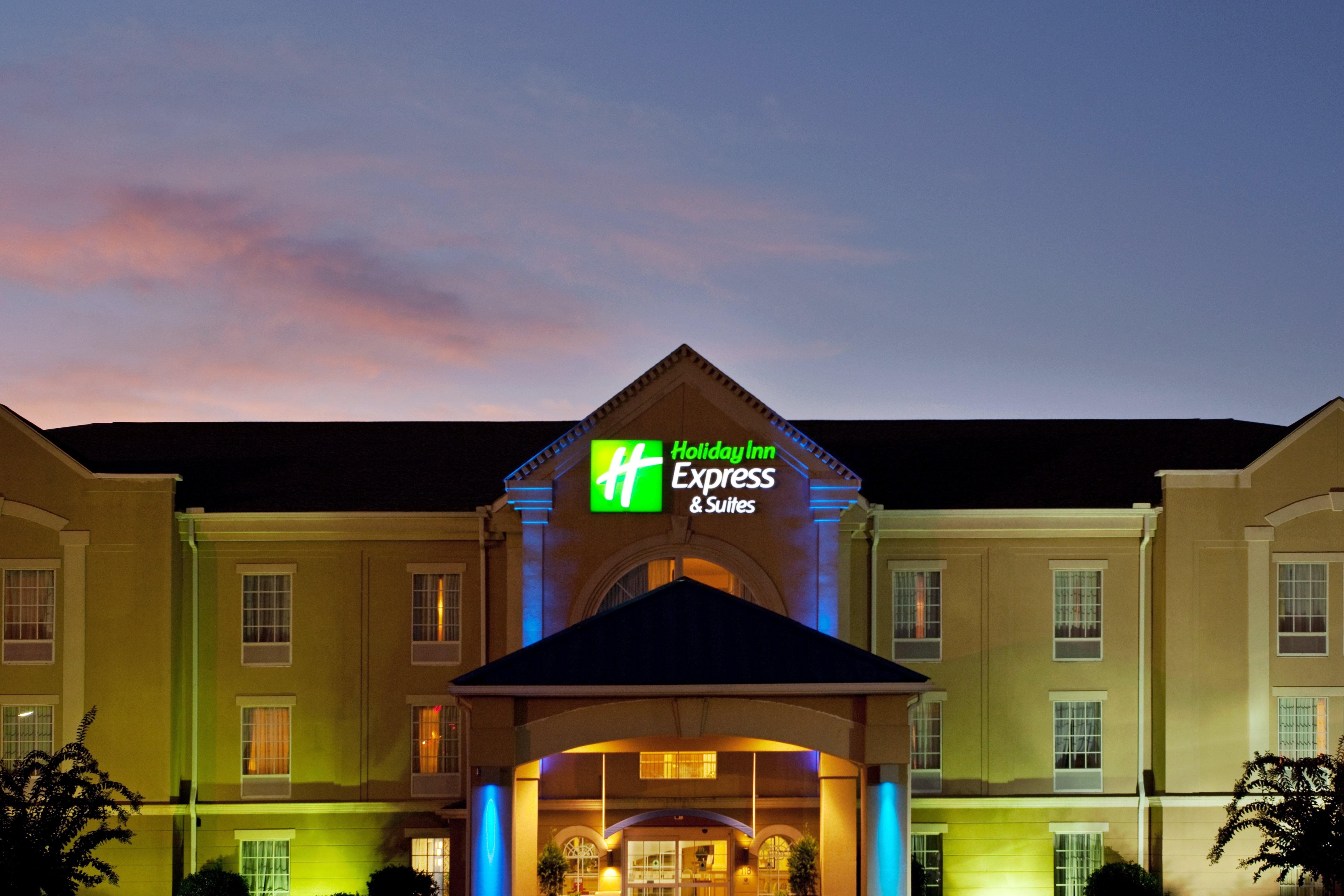 Holiday Inn Express & Suites Orangeburg By Ihg Exterior photo